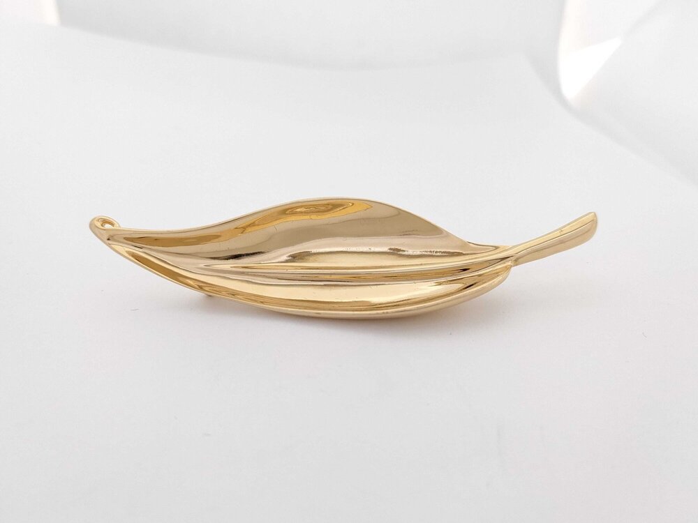 Givenchy Polished Gold-Tone Fluid Leaf Brooch